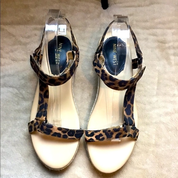 Woman’s Nine West Platform Sandals - Picture 1 of 8